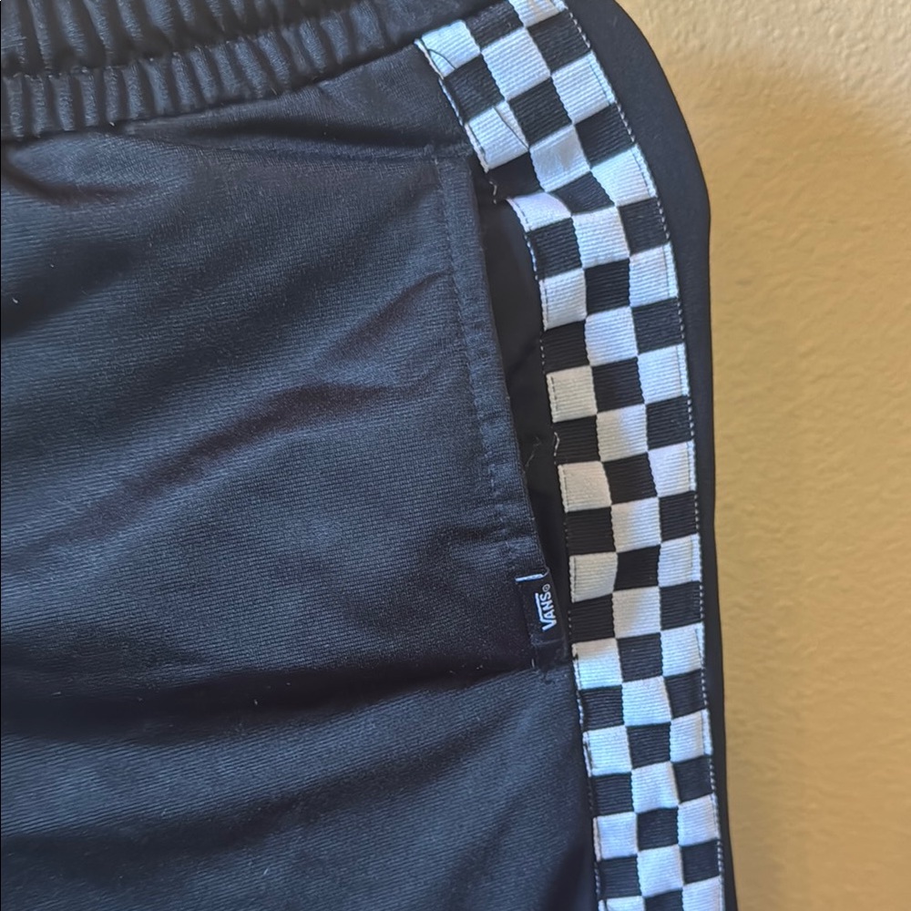 Vans • Black Checkered Sweatpants - Picture 2 of 5